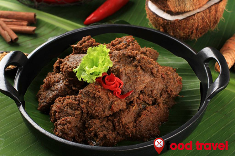 Rendang: Warisan Kuliner Minangkabau yang Mendunia