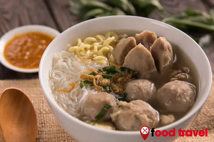 Menikmati Lezatnya Bakso: Kuliner Khas Indonesia