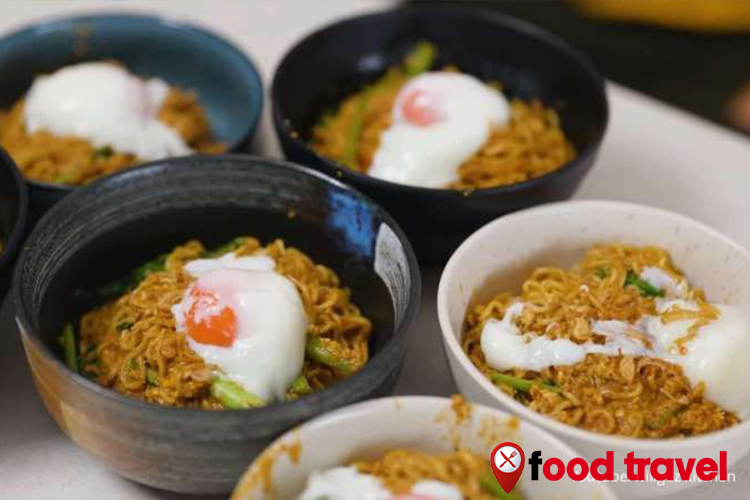 Mie Bang Lades: Sensasi Kuliner Baru yang Wajib Dicoba