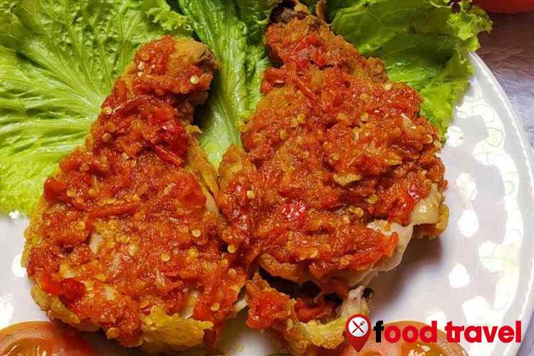 Ayam Geprek: Sajian Pedas yang Menggugah Selera