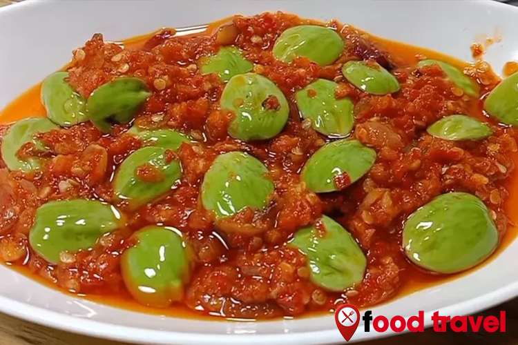 Sambal Petai: Nikmatnya Rasa Pedas dengan Sentuhan Unik Petai