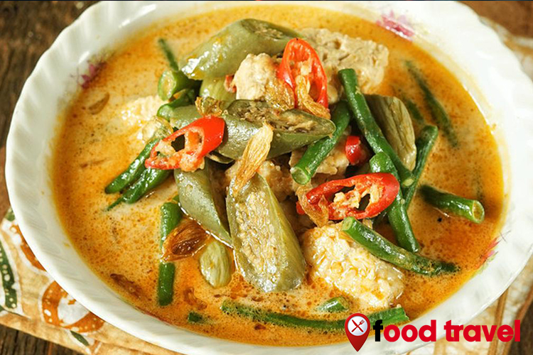 Sayur Lodeh: Hidangan Tradisional Nusantara yang Lezat