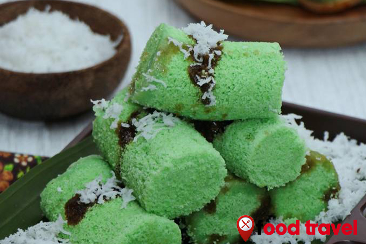 Kue Putu: Manisnya Tradisi Kuliner Indonesia