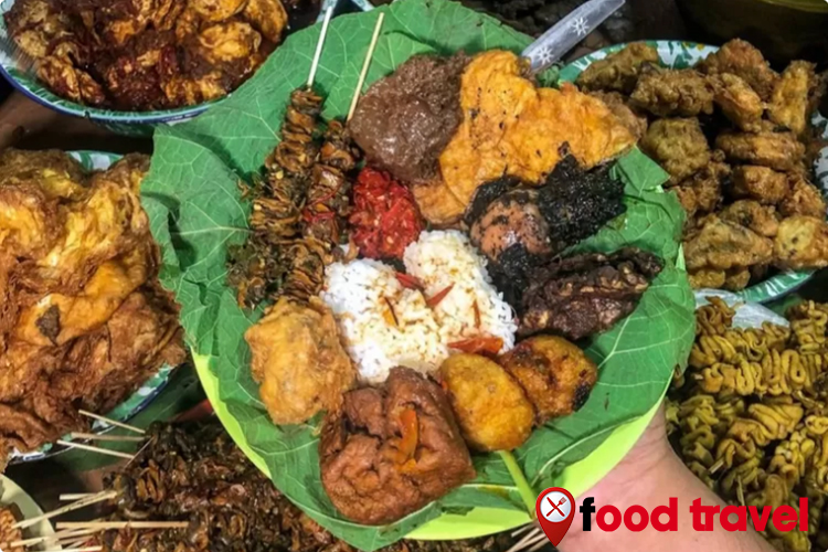 Nasi Jamblang: Legenda Kuliner Kaya Rasa dari Cirebon