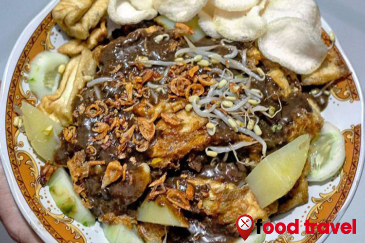 Tahu Tek: Kuliner Legendaris Surabaya yang Kaya Rasa