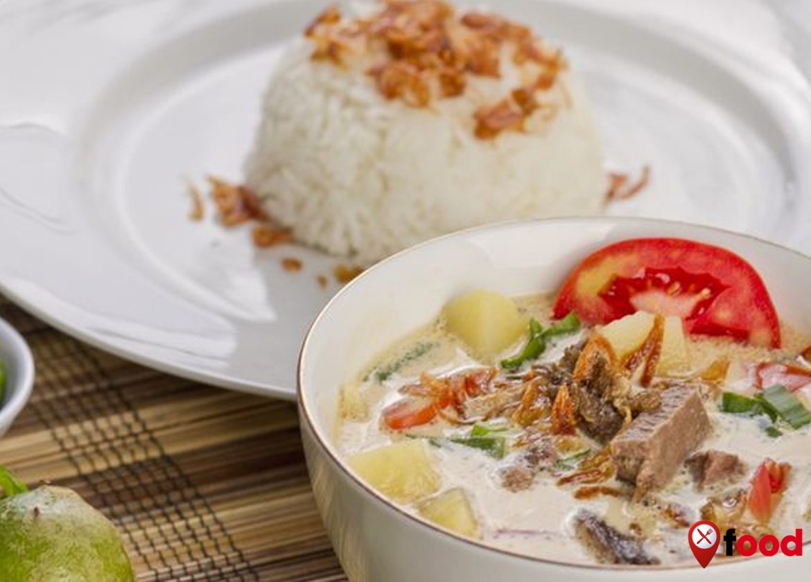 Soto Betawi: Paduan Kuah Santan dan Daging yang Lezat