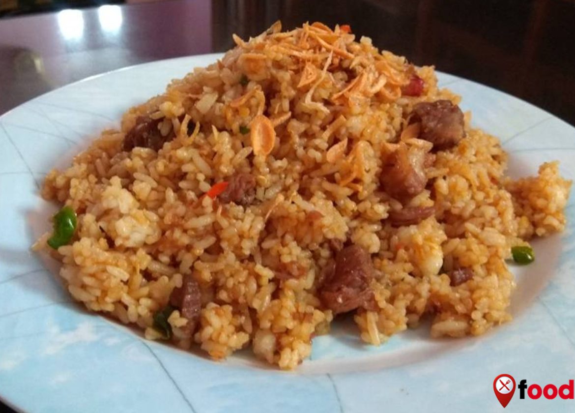 Nikmatnya Nasi Goreng Buntut, Hidangan yang Bikin Ketagihan