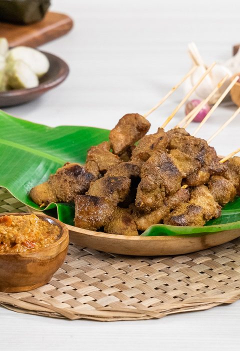 Sate Ambal, Kuliner Tradisional yang Tetap Populer hingga Kini