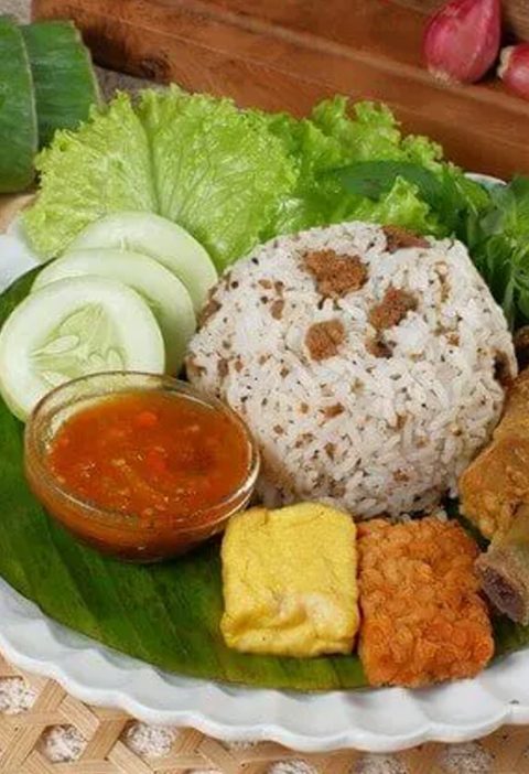 Nasi Tutug Oncom: Kuliner Lezat Sunda Kaya Rasa dan Tradisi